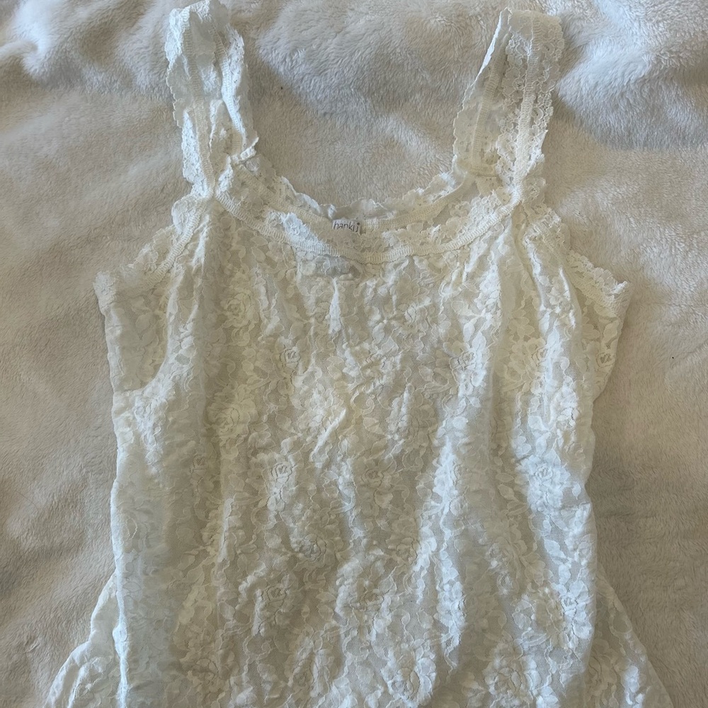 white lace tank top!